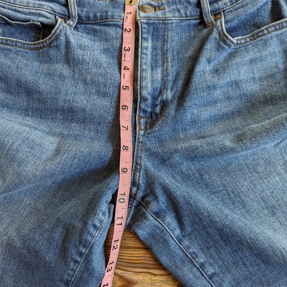 Loft Outlet Boyfriend High Waisted Med Wash Distressed Relaxed Fit Jeans Size 8 - Picture 10 of 11